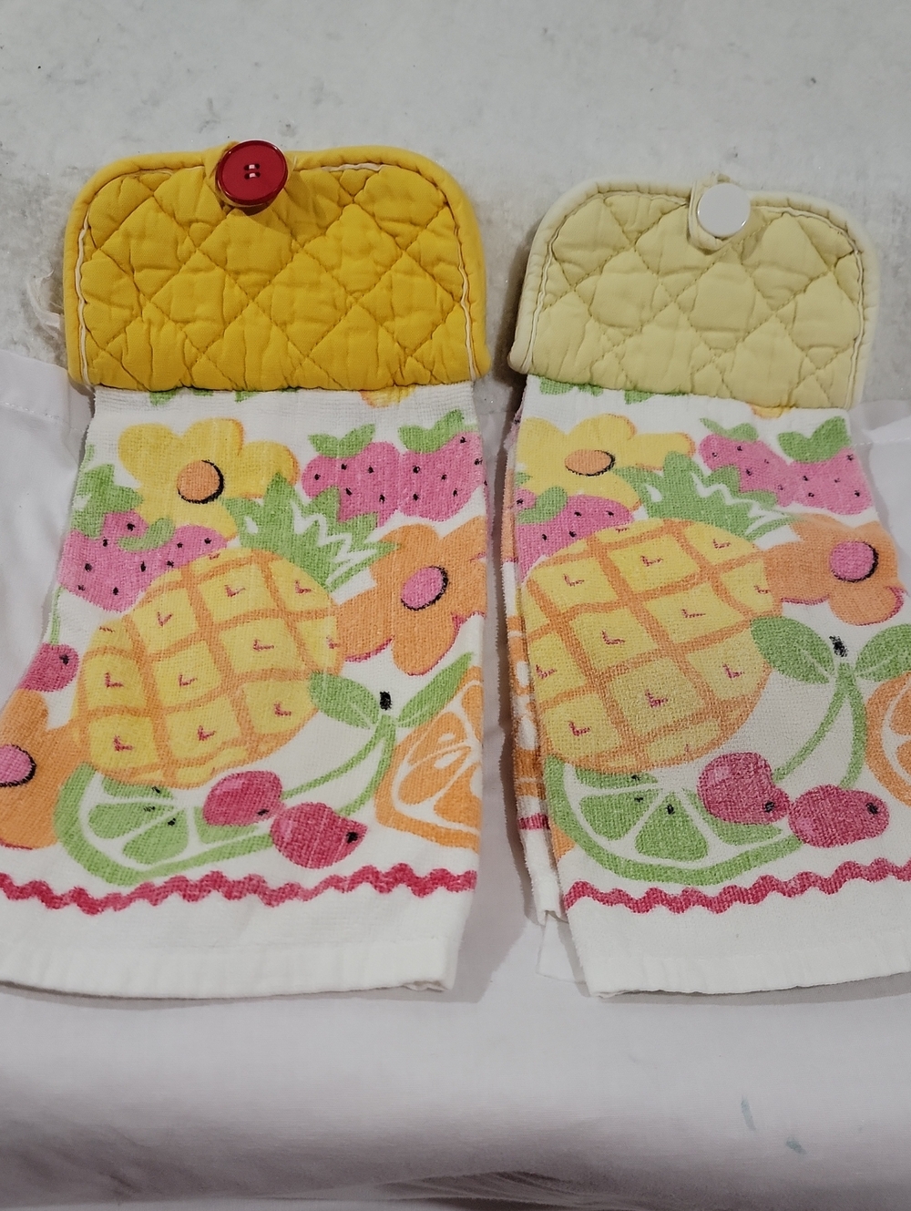 Vintage Handmade Kitchen Hand Towel and Hot Pad/Oven Mitt Set Button And Loop